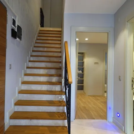 Apart-hotel Mene 2*